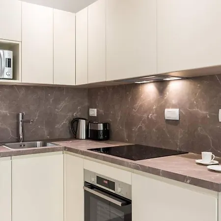 Adriatik Lux Teatro 1 アパート スプリト