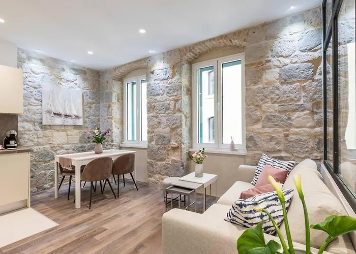 아파트 Adriatik Lux Teatro 1 *